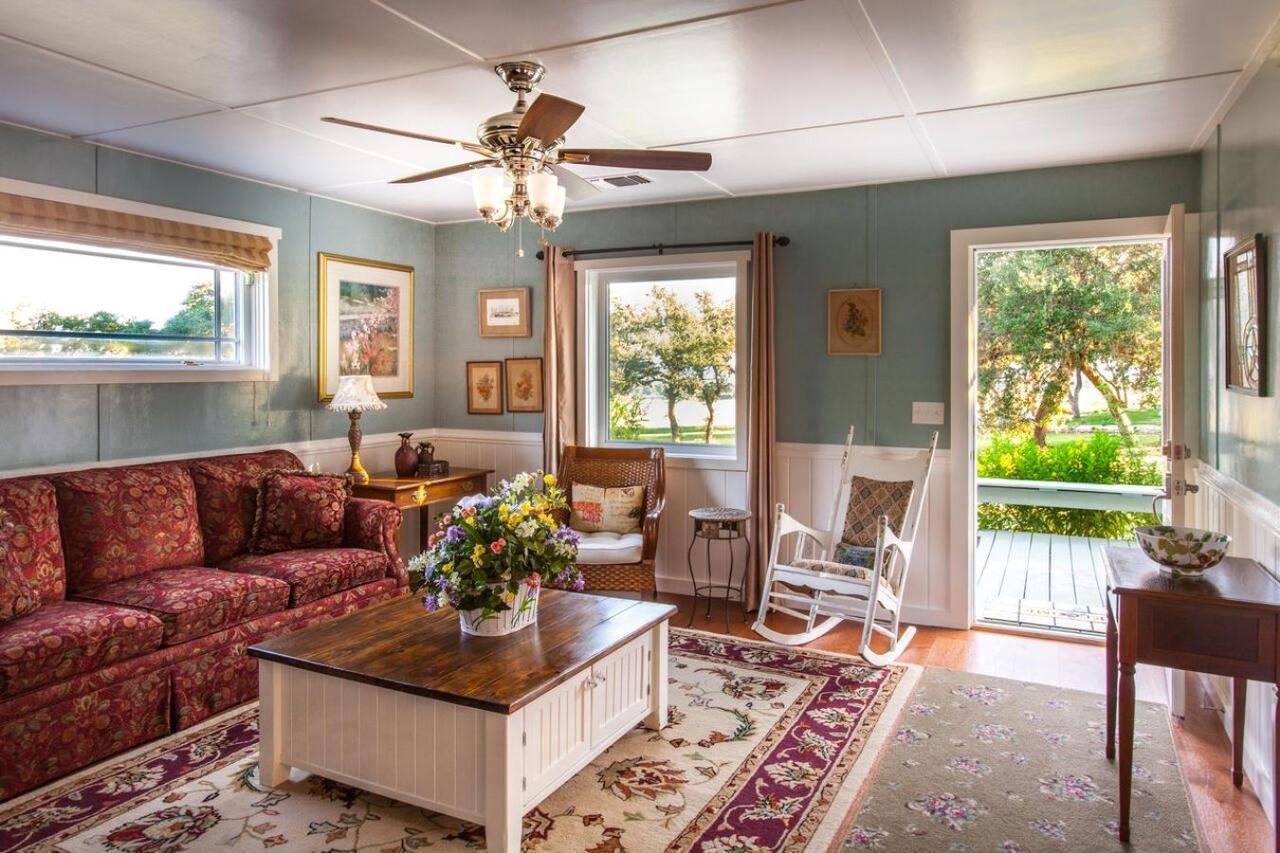 Rose Hill Retreat Aaa Four Diamond Inn Stonewall Esterno foto
